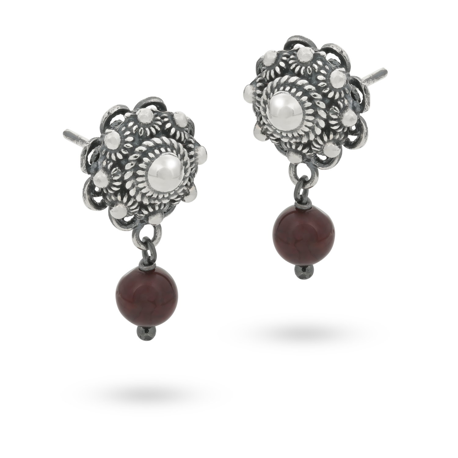 10mm Zeeuwse Knop Oorstekers met Granaat